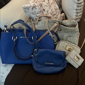BUNDLE (5 pieces) of Michael Kors items